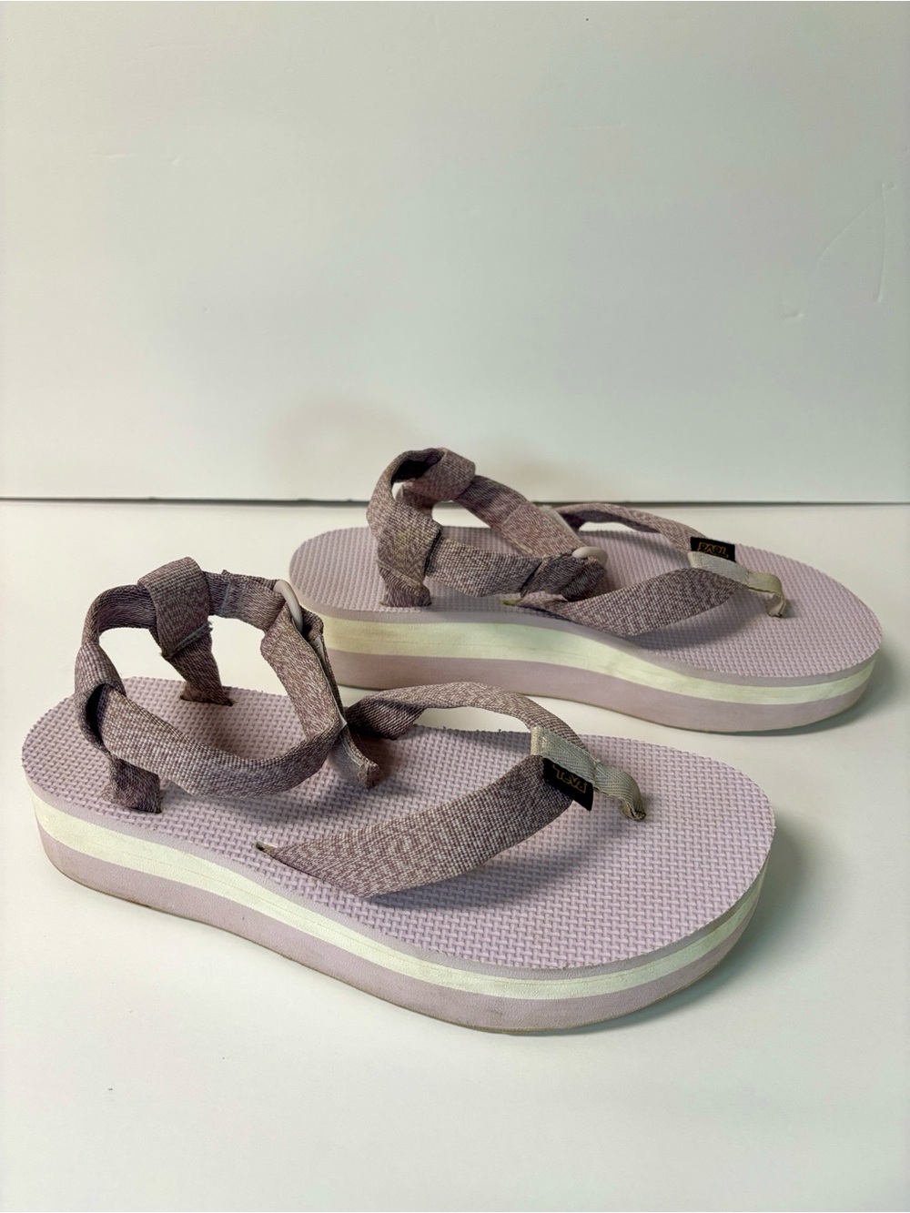Teva Platform Strappy Sandals – Pale Orchid Purple & White – Good Used Condition - Picture 4 of 12